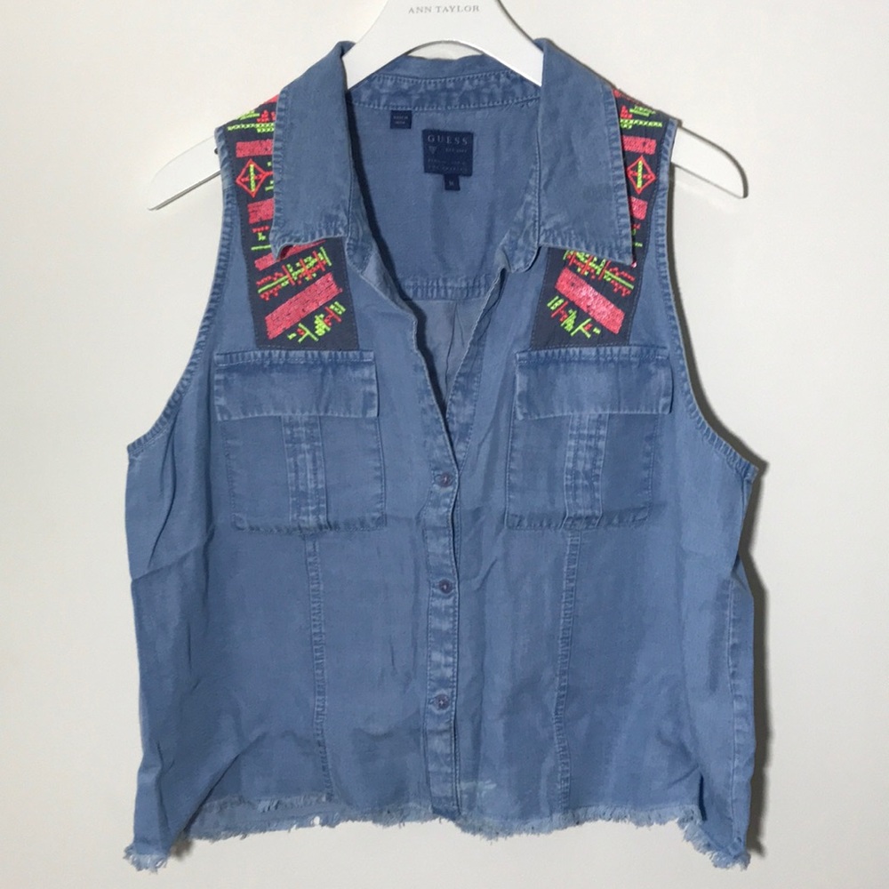 Guess Woman’s Button-up Collared Crop Tank